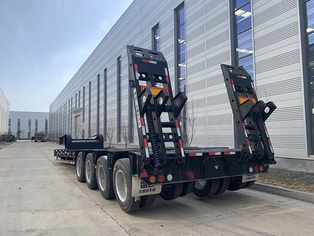 Lowbed Truck Trailer Lowbed Truck Trailer